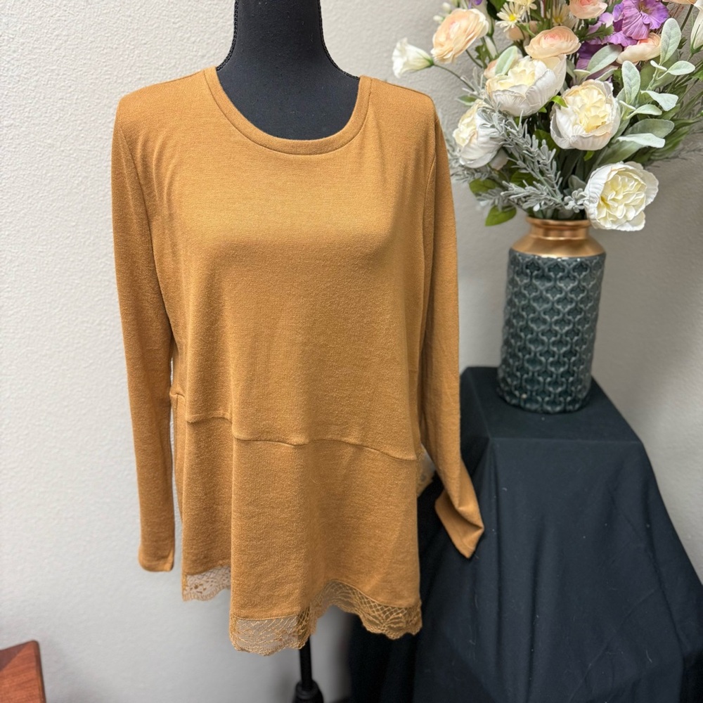 DG Diane Gilman Mustard Long Sleeve Tunic Sweater with Lace Hem – Size L